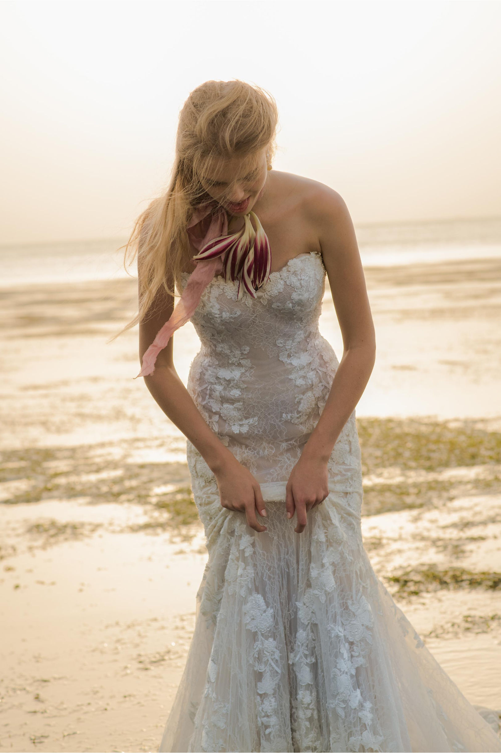 BHLDN Mermaid Wedding Dresses Sweetheart Lace Appliqued Belt Sweep Train Beach Bridal Dress Elegant Boho Bohemian Style Cheap Wedding Gown