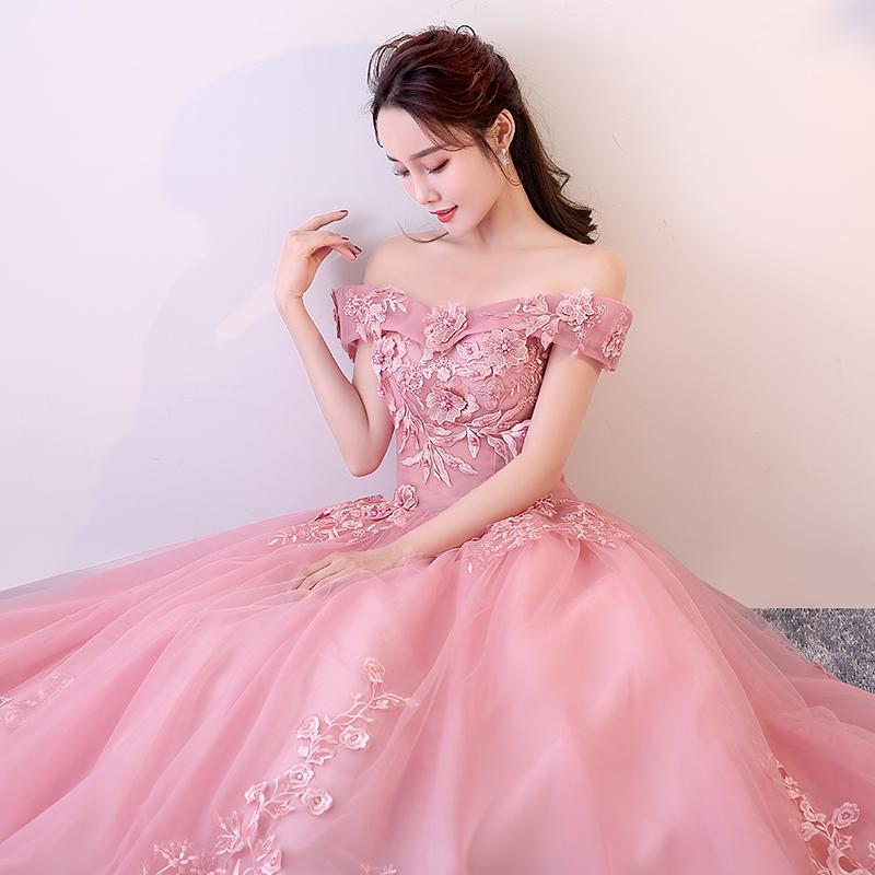 2018 New Arrival Boat Neck Beautiful and Comfortable Eveninng Dress with vivid flowers for Show Wedding Party and Portrait photo