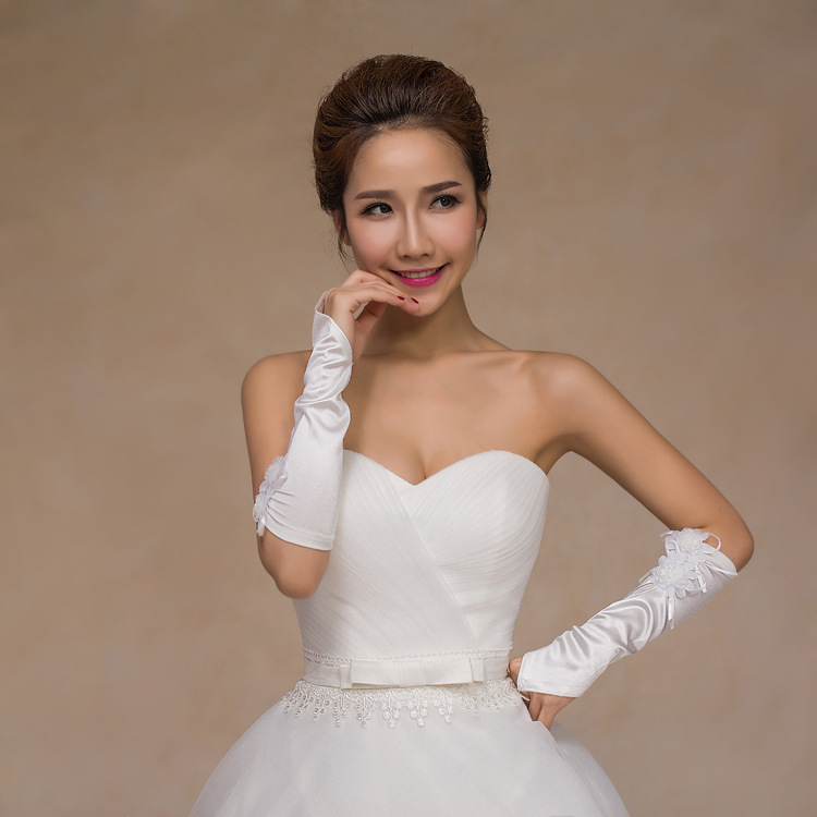 2018 High Quality New Fashion Satin Elbow Bridal Wedding Gloves White Sexy Bridal Gloves Flower Fingerless Wedding Accessories