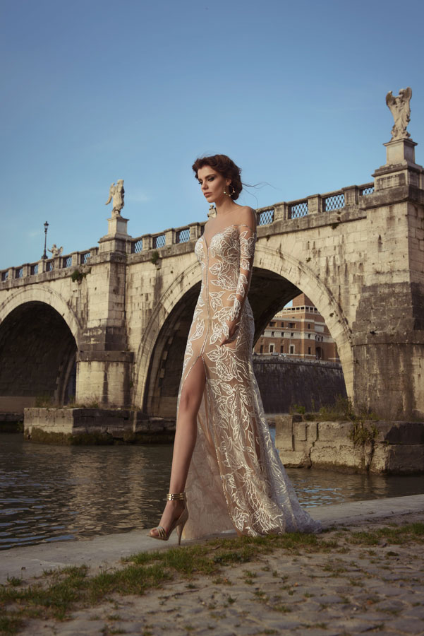Julie Vino Mermaid Wedding Dresses Front Split Off The Shoulder Lace Beadeding Applique Beach Bridal Dress Sweep Train Long Sleeve Gowns
