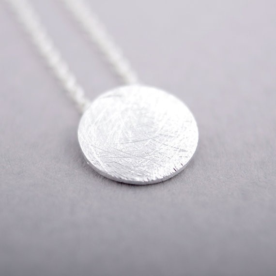 Fashion Gold-color silver plated Brushed Round Circle Necklace Pendant Necklace for women gift Free Shipping Wholesale
Fashion Gold-color silver plated Brushed Round Circle Necklace Pendant Necklace for women gift Free Shipping Wholesale