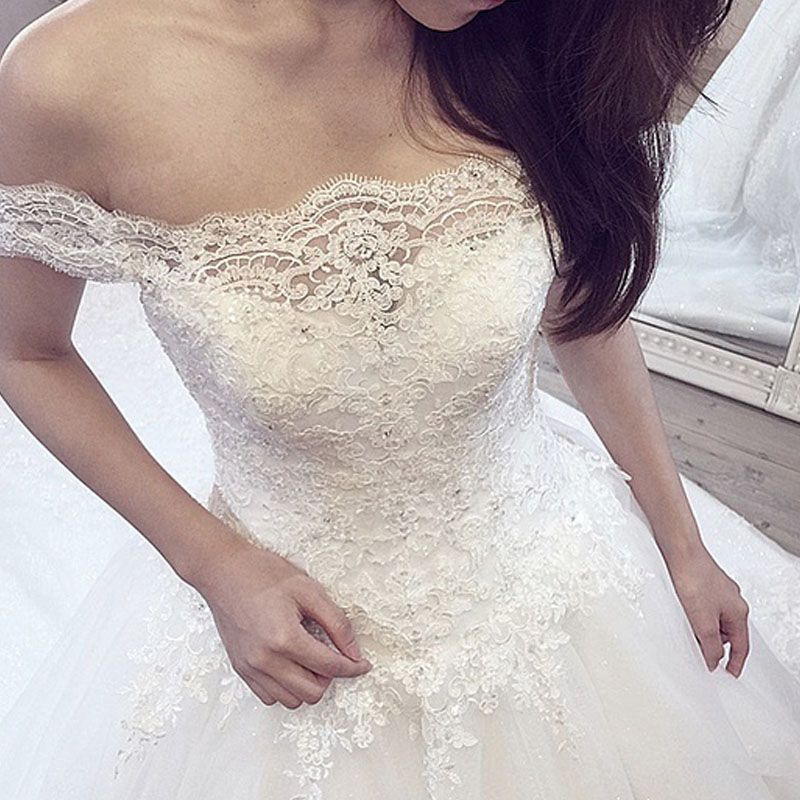Vintage Lace Ball Gown Wedding Dress Off Shoulder Princess Arabic Arab Bride Bridal Dress Gowns Cathedral Train