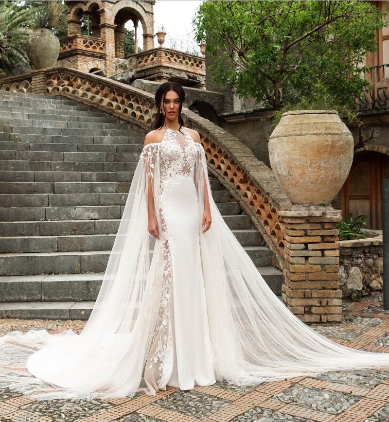 Mermaid Wedding Dresses Halter With Long Sleeve Lace Applique Sweep Train Elegant Boho Bridal Dress Illusion Plus Size Wedding Gowns