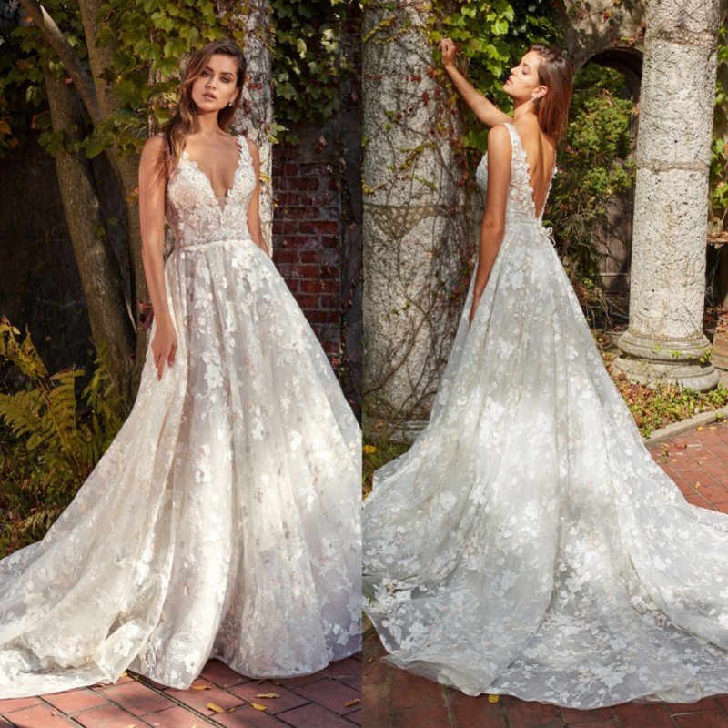 2019 Eve of Milady A Line Wedding Dresses Deep V Neck Lace Appliques Backless Bridal Gowns Beach Plus Size Wedding Dress