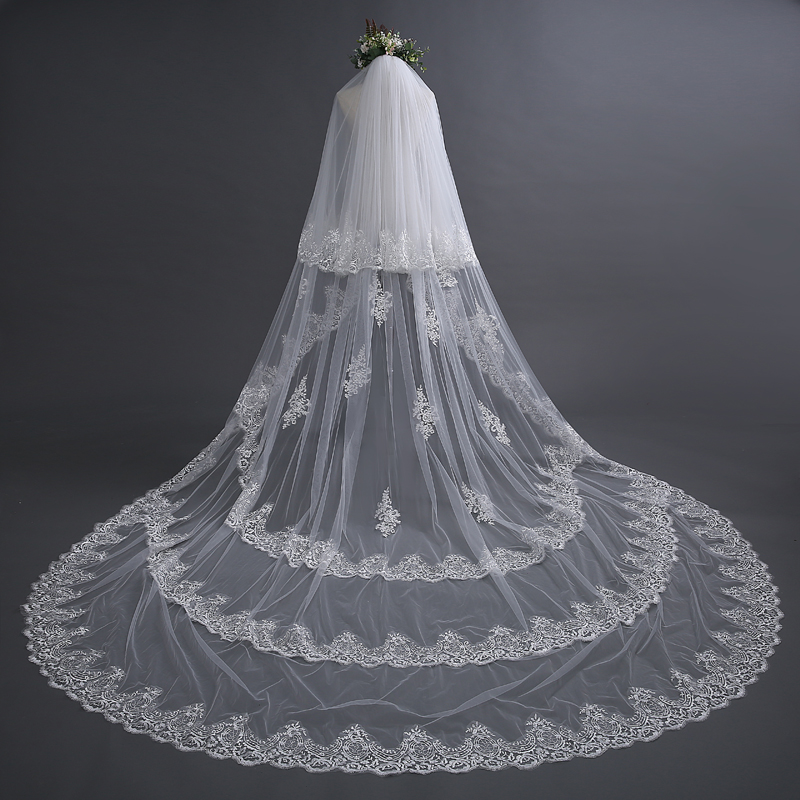 Four Layers Wedding Veils Lace Appliques 3M Long 2.5M Width Luxury Wedding Veil Custom Made Ivory White Bridal Veil Accessories