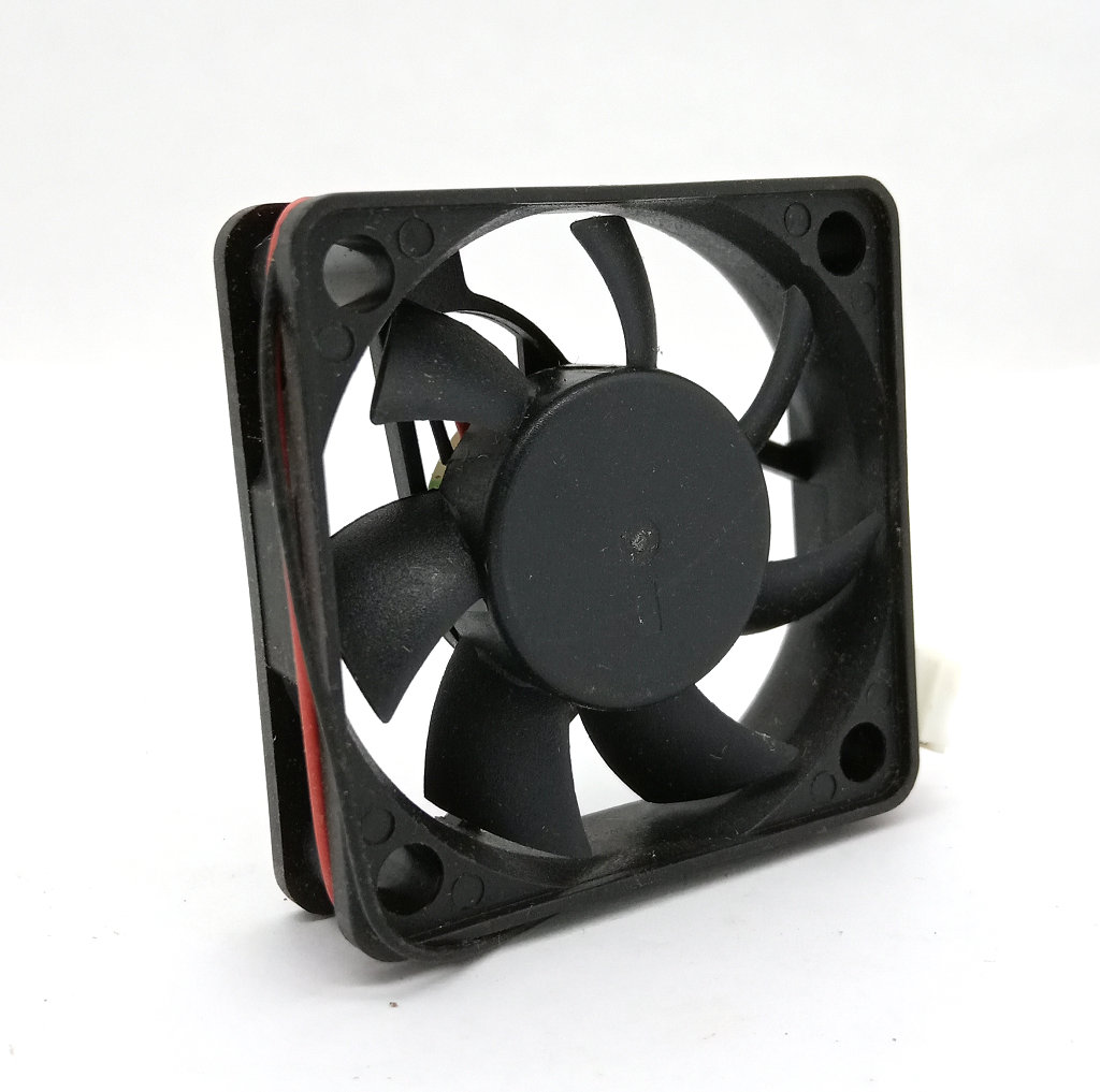 New Original AVC DS04010S12L DC12V 0.08A 40x40x10MM Mute Computer cooling fan