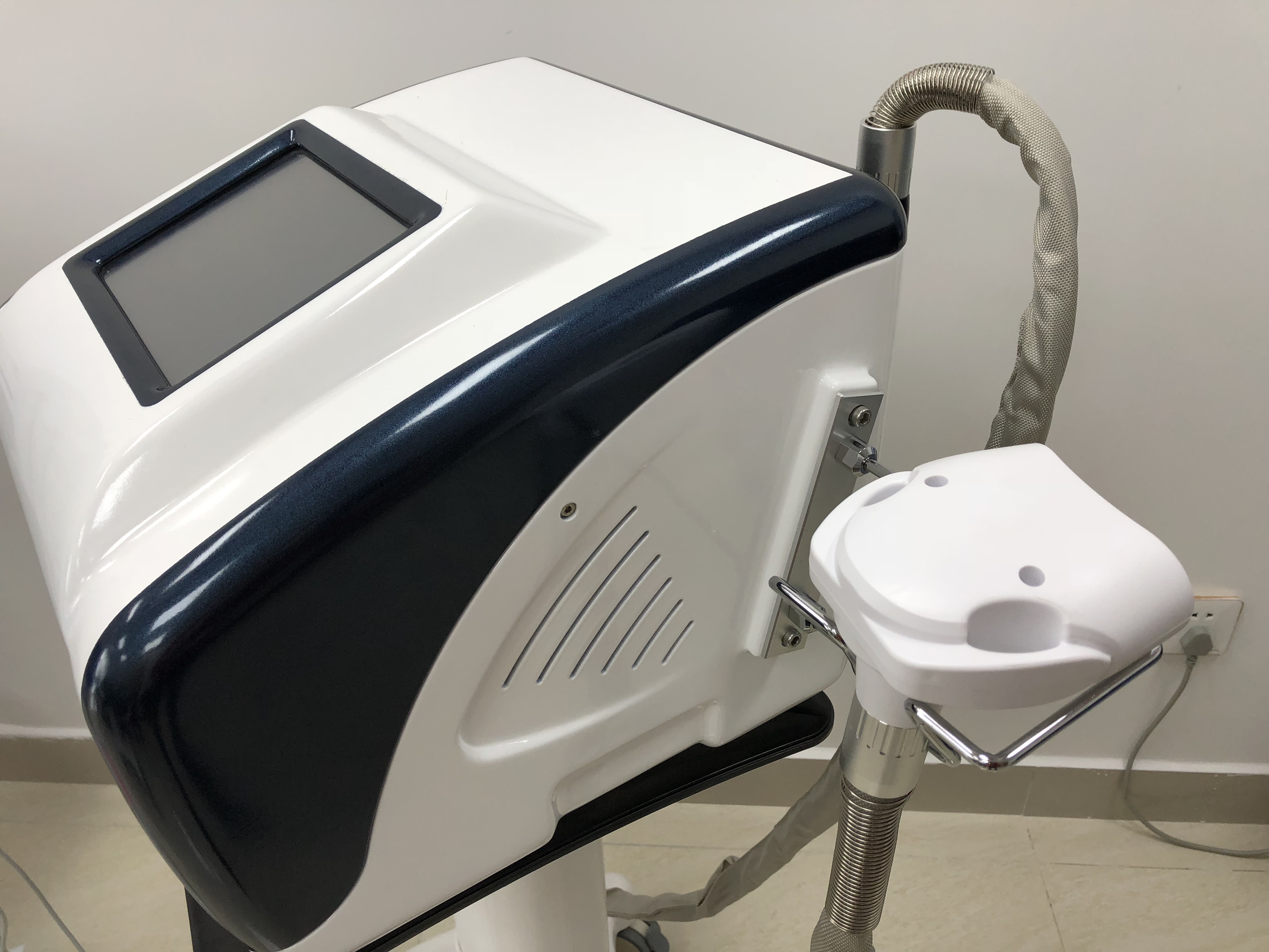 Home use cool cryoliopolysis machine therapy machine for cellulite reduction/ cool slimming therapy machine for weight loss
Home use cool cryoliopolysis machine therapy machine for cellulite reduction/ cool slimming therapy machine for weight loss