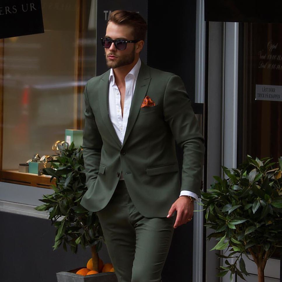 hunter green two buttons mens suits slim fit two pieces groomsmen wedding tuxedos for men blazers formal suit jacketpants, White
hunter green two buttons mens suits slim fit two pieces groomsmen wedding tuxedos for men blazers formal suit jacketpants, White