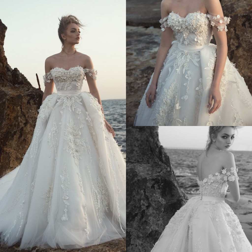 2020 Modest Wedding Dresses with Flowers And 3D Floral Lace in Arabic Middle East Church Long Sleeves Wedding Gown Off Shoulder
