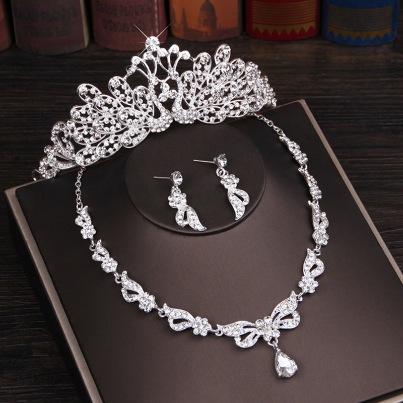 Peacock Wedding Crows Wedding Accessories Bridesmaid Jewelry Accessories Bridal Accessories Set Free Shipping(Crown + Necklace + Earrings)
Peacock Wedding Crows Wedding Accessories Bridesmaid Jewelry Accessories Bridal Accessories Set Free Shipping(Crown + Necklace + Earrings)