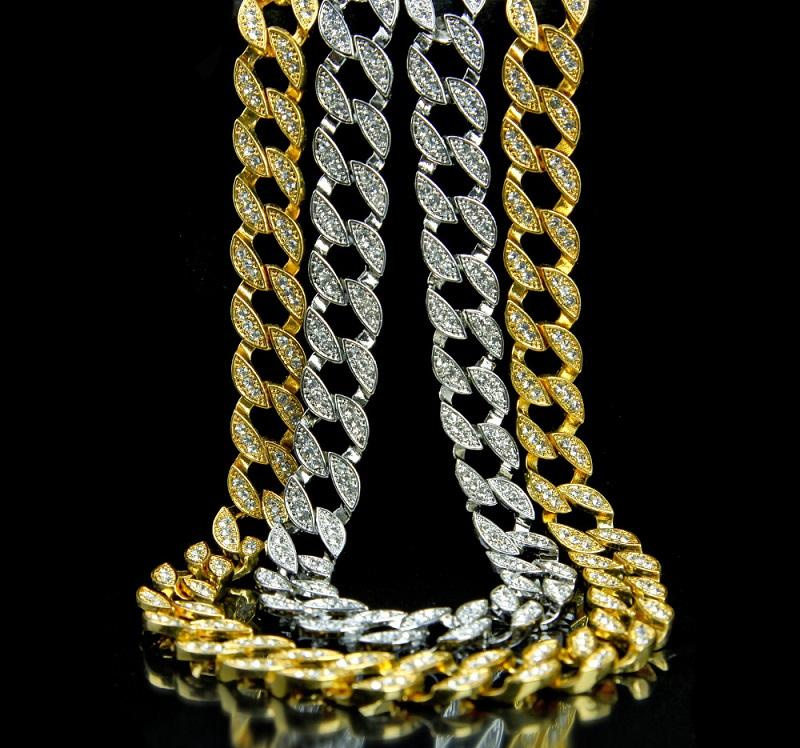 Hip Hop Gold Chain For Men Iced Out Chain Necklace Jewelry Cuban Link Necklace Fashion Punk Necklace KKA1848
Hip Hop Gold Chain For Men Iced Out Chain Necklace Jewelry Cuban Link Necklace Fashion Punk Necklace KKA1848