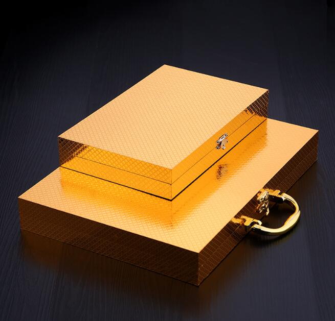Stainless Steel Cutlery Set Knife Fork and Spoon Dinnerware Set with Gift Box Creative Christmas Gift