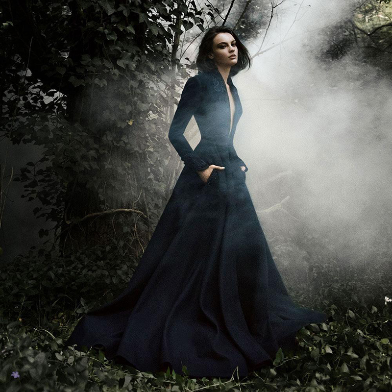 Navy Blue Satin Evening Dresses Embroidery Paolo Sebastian Dresses Custom Made Beaded Formal Party Wear Plunging V Neck Ball Gowns