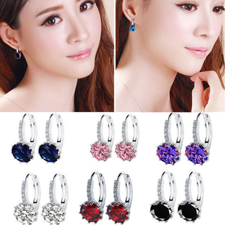 Korean version of the new 925 silver plated 18K gold earrings Crystal sunflower of the zircon chain earrings
Korean version of the new 925 silver plated 18K gold earrings Crystal sunflower of the zircon chain earrings