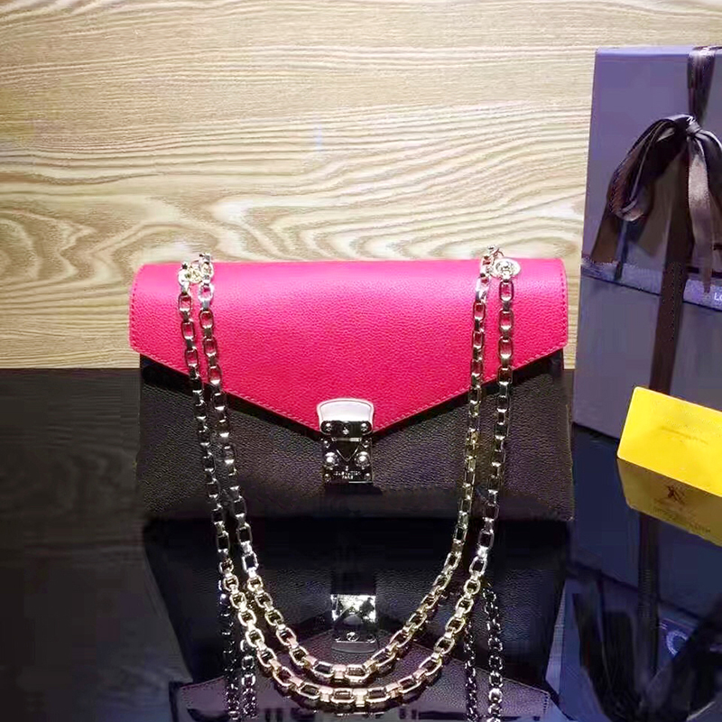 classic Wholesale fashion New genuine leather chain shoulder bag handbag presbyopic card holder purse evening bag messenger, Ribbon(not for sale separately)
classic Wholesale fashion New genuine leather chain shoulder bag handbag presbyopic card holder purse evening bag messenger, Ribbon(not for sale separately)