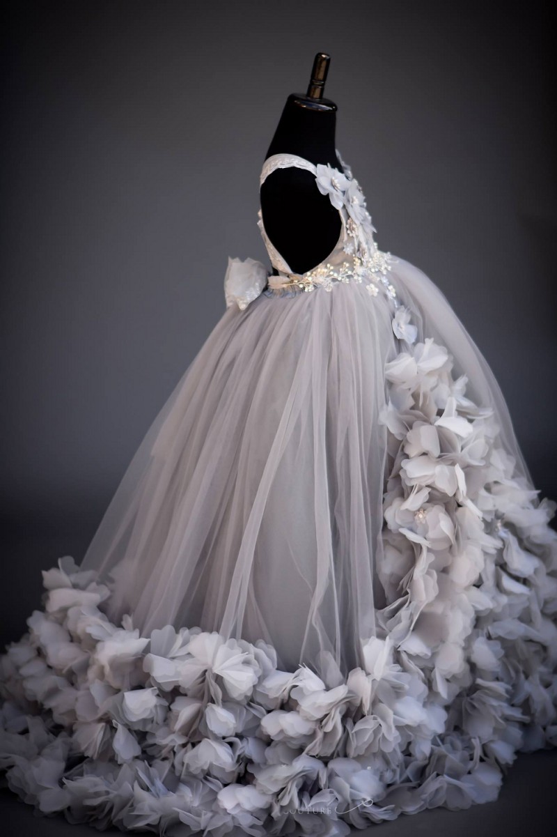 Silver Grey 2018 Little Girls Pageant Dresses New Modest Ruffles Puffy Skirt Jewel Full length 3D Floral Flower Girls Dress For Wedding