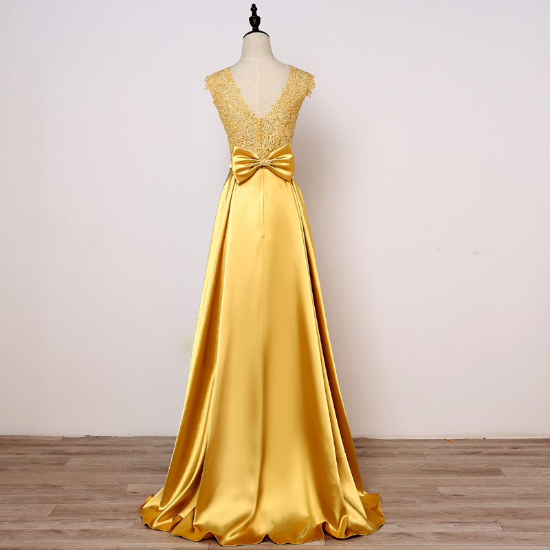 Elegant V-back Evening Dress Long 2018 Scoop Appliques Banquet Party Dress Stunning Satin Prom Dresses Robe De Soiree vestido de festa