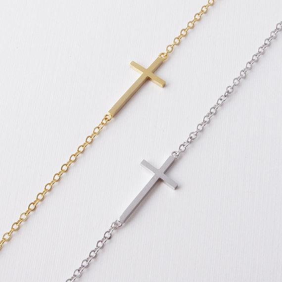 Shape of the cross ornament chain bracelet small and cute beautiful simple wild men's women's home travel wrist simple and comfortable cross, Golden;silver
Shape of the cross ornament chain bracelet small and cute beautiful simple wild men's women's home travel wrist simple and comfortable cross, Golden;silver