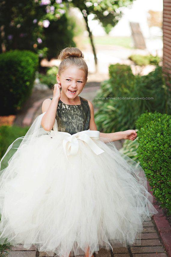 Camo Flower Girl Dresses Ball Gown Shape Tulle Bow Crew Neckline Floor Length Long Kids Formal Dress 2023 Winter Camo Wedding Dress, White 
Camo Flower Girl Dresses Ball Gown Shape Tulle Bow Crew Neckline Floor Length Long Kids Formal Dress 2023 Winter Camo Wedding Dress, White