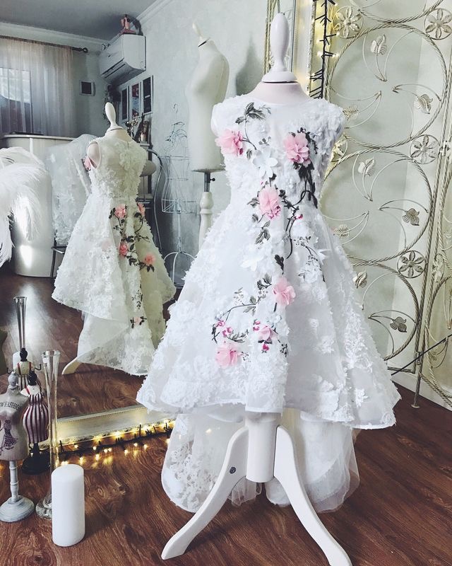 New Arrival White Hi Low Girls Pageant Dresses Flower Girl Dress with Lace Embroidery
New Arrival White Hi Low Girls Pageant Dresses Flower Girl Dress with Lace Embroidery