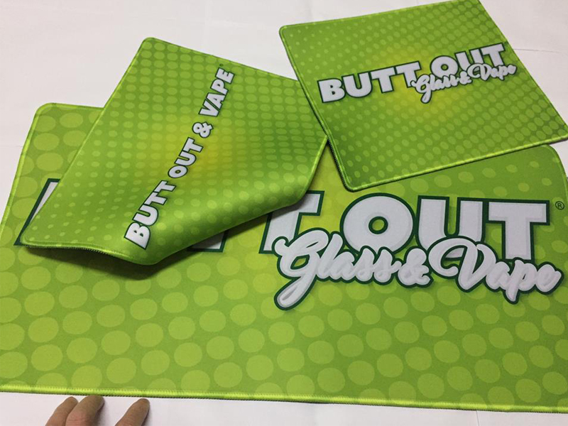 Custom vape mats printing logo or design large build mouse pads OEM privately made vapor mats
Custom vape mats printing logo or design large build mouse pads OEM privately made vapor mats