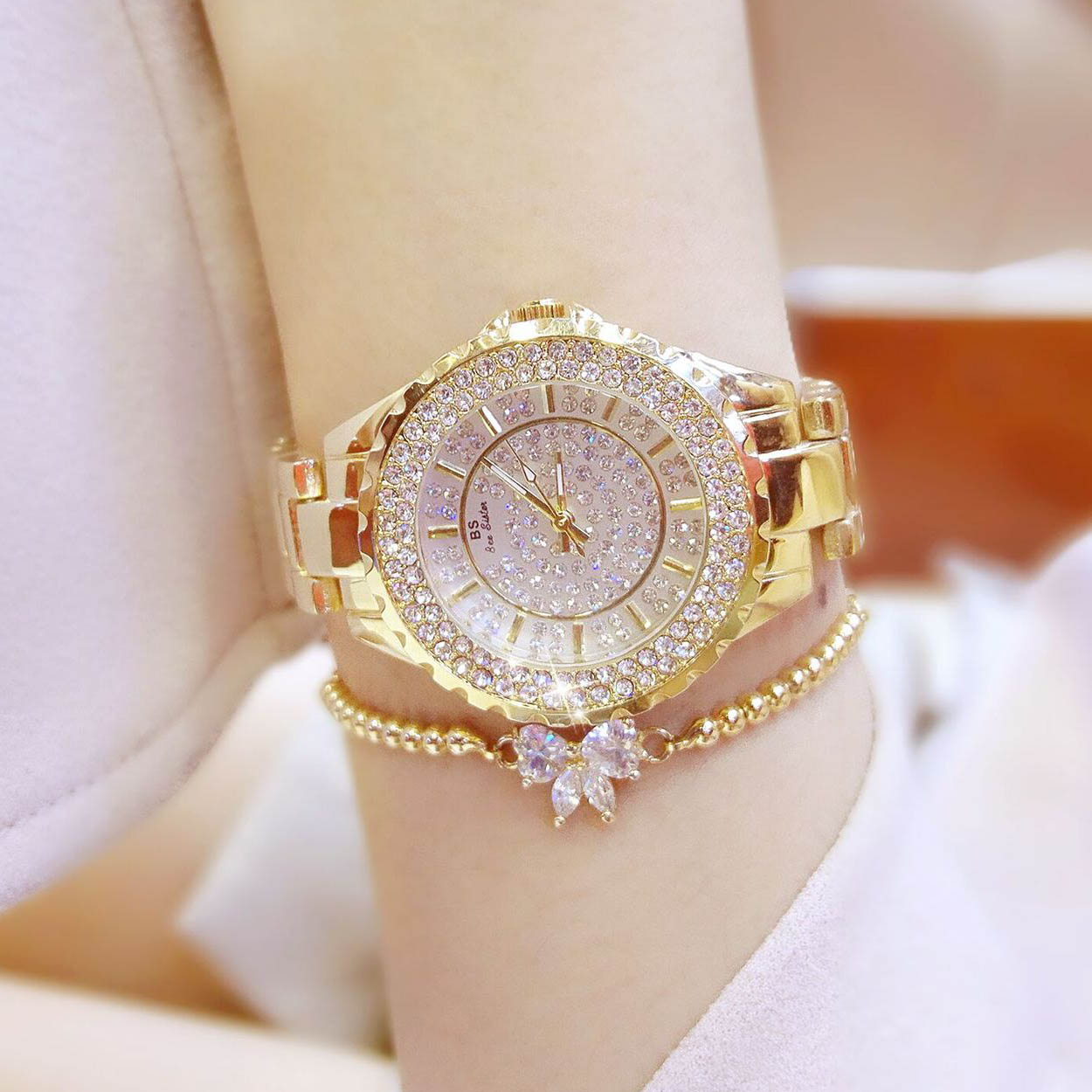 2018 Women Watches ladies Fashion Diamond Watch High Quality watches Quartz Dress wristwatch hot sale, Gold
2018 Women Watches ladies Fashion Diamond Watch High Quality watches Quartz Dress wristwatch hot sale, Gold