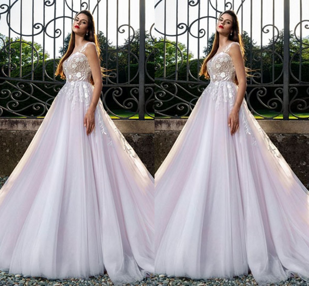 Tulle Skirts Appliques Bust Ruffles Waist Wedding Dresses Vestidos De Renda Sleeveless 2018 New Wedding Dresses Free Shipping, Same as image
Tulle Skirts Appliques Bust Ruffles Waist Wedding Dresses Vestidos De Renda Sleeveless 2018 New Wedding Dresses Free Shipping, Same as image