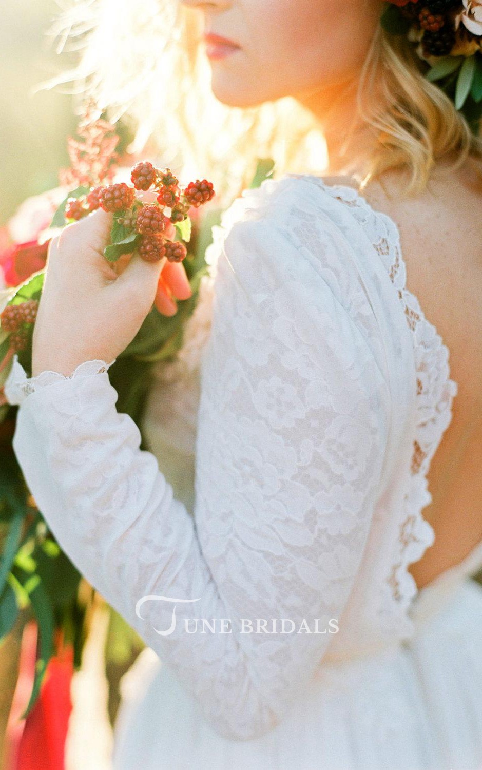 Romantic Chiffon Dresses A-e Lace Bodice Appliques Sweep Train Long Sleeve Boho Wedding Dress Sexy Backless Bridal Gowns
