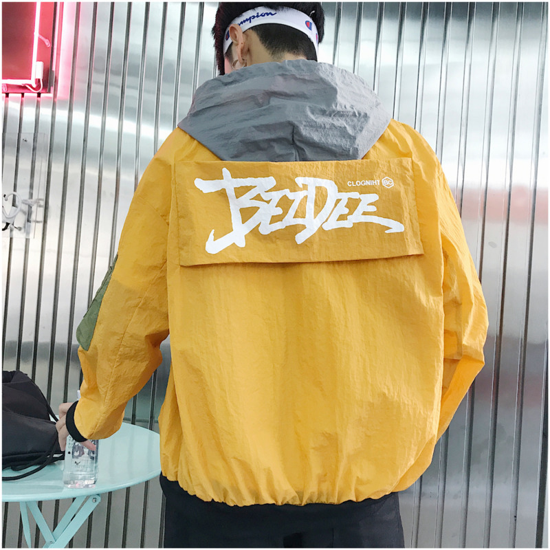 2018 Spring And Summer New Men's Jacket Hooded Thin Section Slim Casual Fashion Print Color Street Tide Sunscreen Clothing, Black
2018 Spring And Summer New Men's Jacket Hooded Thin Section Slim Casual Fashion Print Color Street Tide Sunscreen Clothing, Black
