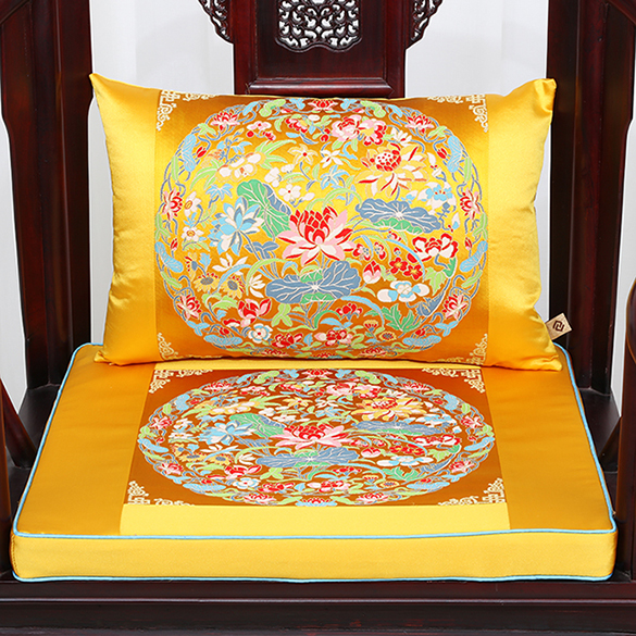 Luxury Chinese Dragon Crane Kirin Chair Seat Cushion High End Thicken Silk Brocade Lumbar Pillow Decorative Cushions for Sofa, Beige with red crane
Luxury Chinese Dragon Crane Kirin Chair Seat Cushion High End Thicken Silk Brocade Lumbar Pillow Decorative Cushions for Sofa, Beige with red crane