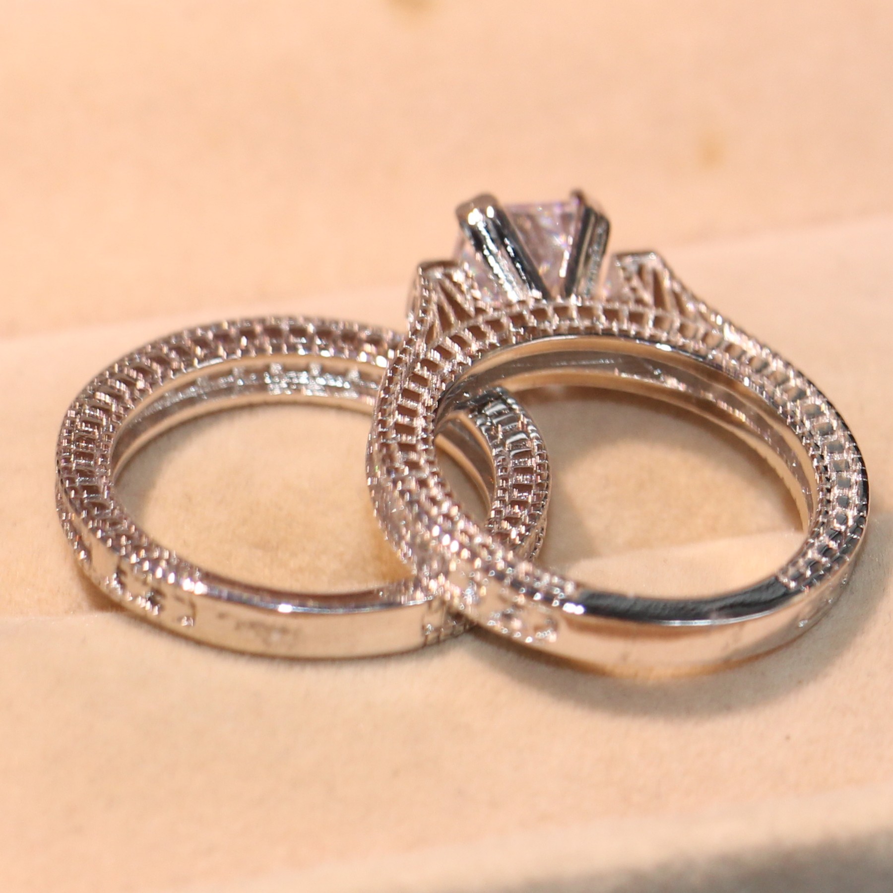 Victoria Wieck Hot Top Selling New Arrival Vintage Fashion Jewelry 14KT White Gold Filled Princess Cut Topaz Gemstones Women Bridal Ring Set