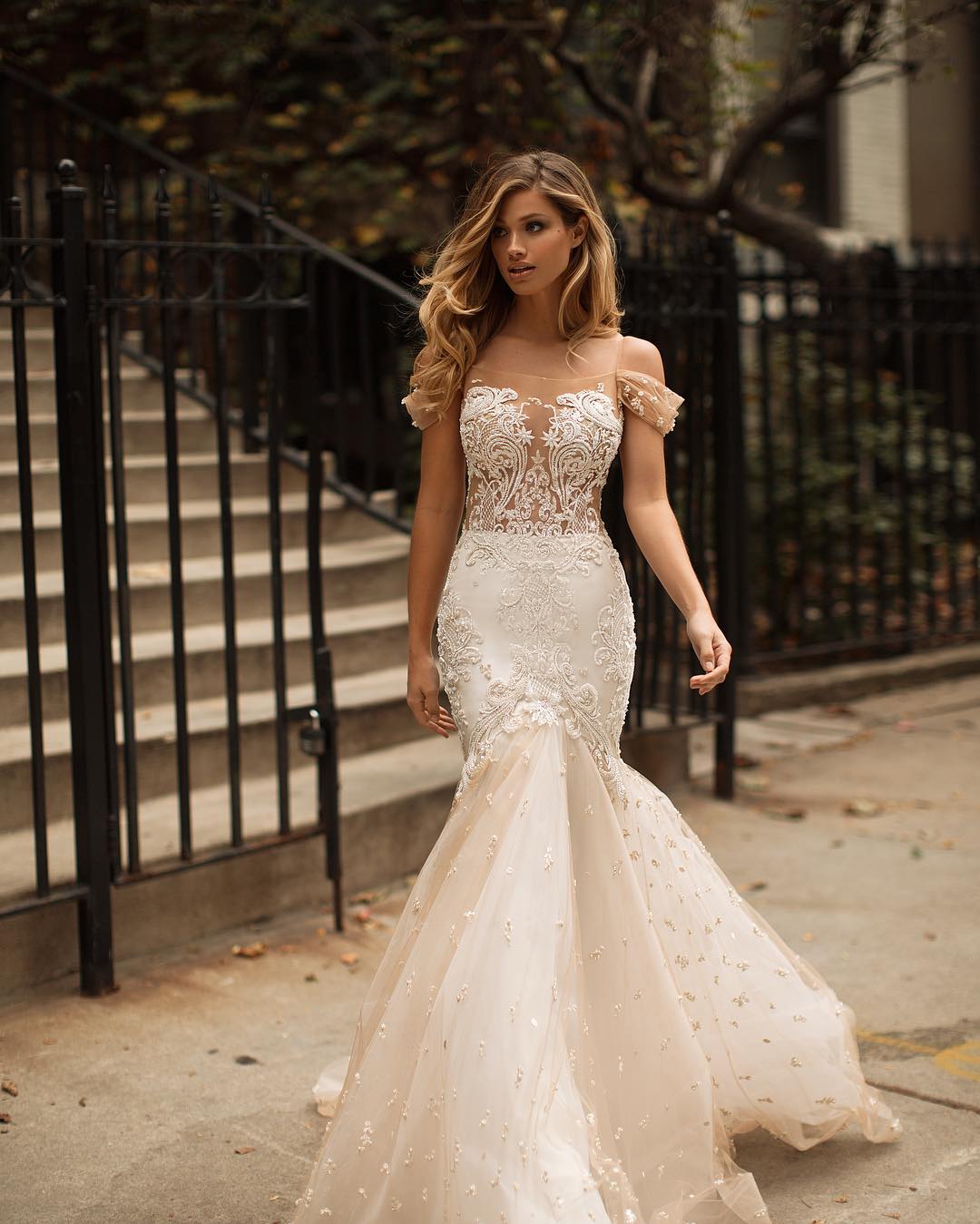 Gorgeous Newest Arrival Mermaid Dresses Spaghetti Straps Lace Applique Backless Bridal Gowns Wedding Dress Vestidos De Noiva