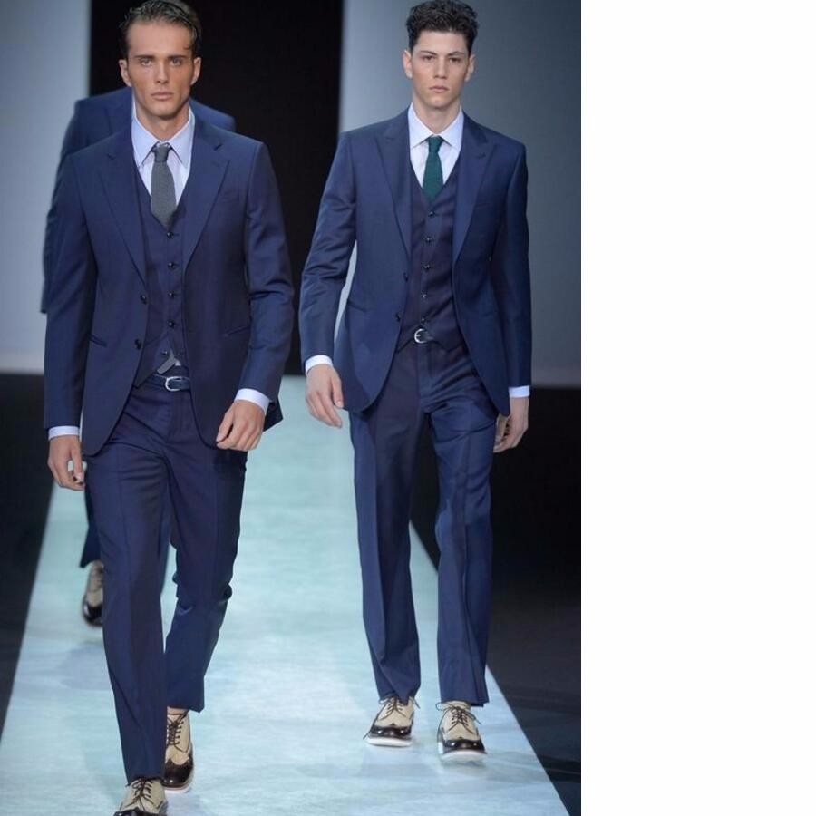 New Arrival Notched Lapel Two Button Blue Wedding Men Suits Tuxedos Men Party Groomsmen Suits(Jacket+Pants+Tie+Vest) NO;215, Same as image
New Arrival Notched Lapel Two Button Blue Wedding Men Suits Tuxedos Men Party Groomsmen Suits(Jacket+Pants+Tie+Vest) NO;215, Same as image