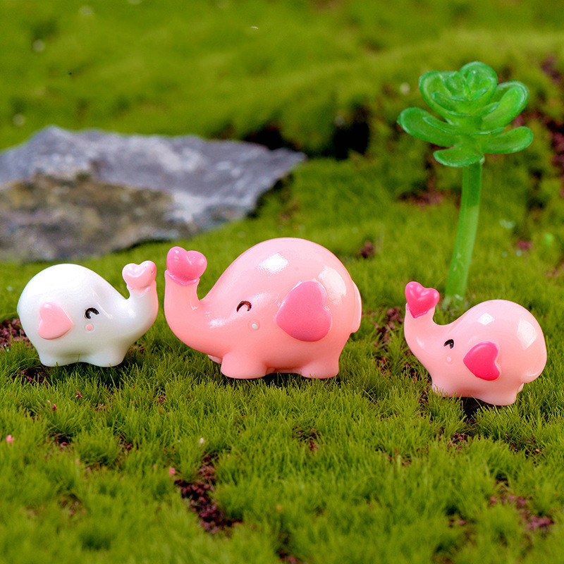 S Love Little Elephant Mini Resin Handicraft Miniature Fairy Garden Decoration Moss Terrarium Micro Landscape Figurine Desktop Accessory
S Love Little Elephant Mini Resin Handicraft Miniature Fairy Garden Decoration Moss Terrarium Micro Landscape Figurine Desktop Accessory