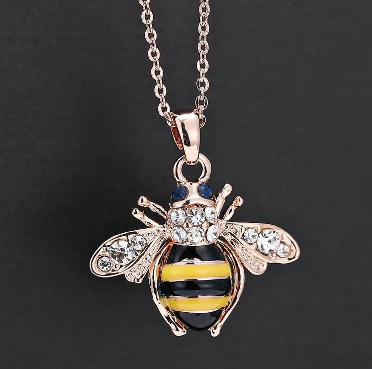 Free Shipping Luxury Pendant Bridal Necklaces Jewerly Charm Bee Crystal Enameled Necklace Jewelry For ladies At The Wedding
Free Shipping Luxury Pendant Bridal Necklaces Jewerly Charm Bee Crystal Enameled Necklace Jewelry For ladies At The Wedding