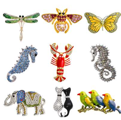 Retro Insect Dragonfly Butterfly Broach Bee Brooch Women Crystal Animal Elephant Cat Birds Sea Horse Broches Mujer Men Brosche
Retro Insect Dragonfly Butterfly Broach Bee Brooch Women Crystal Animal Elephant Cat Birds Sea Horse Broches Mujer Men Brosche
