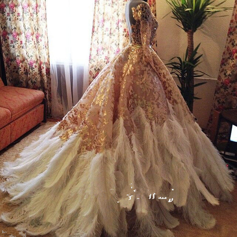 Luxury Feather Wedding Dresses Gold Long Sleeves Bridal Gowns Custom Bling Crystal Lace Vestido De Noiva