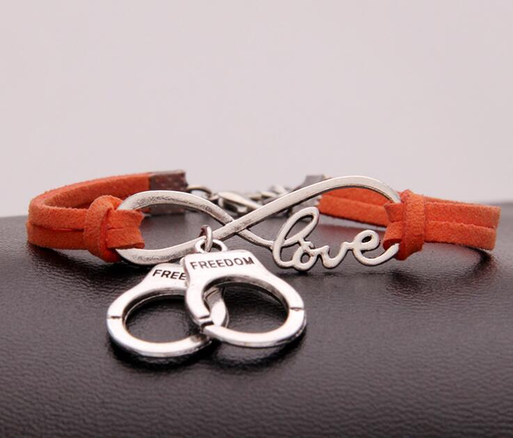 Vintage Silver LOVE Infinity Charms Big handcuffs Bracelet Bangle For Women Mixed color Velvet Rope Bracelets Jewelry Accessories 20pcs
Vintage Silver LOVE Infinity Charms Big handcuffs Bracelet Bangle For Women Mixed color Velvet Rope Bracelets Jewelry Accessories 20pcs