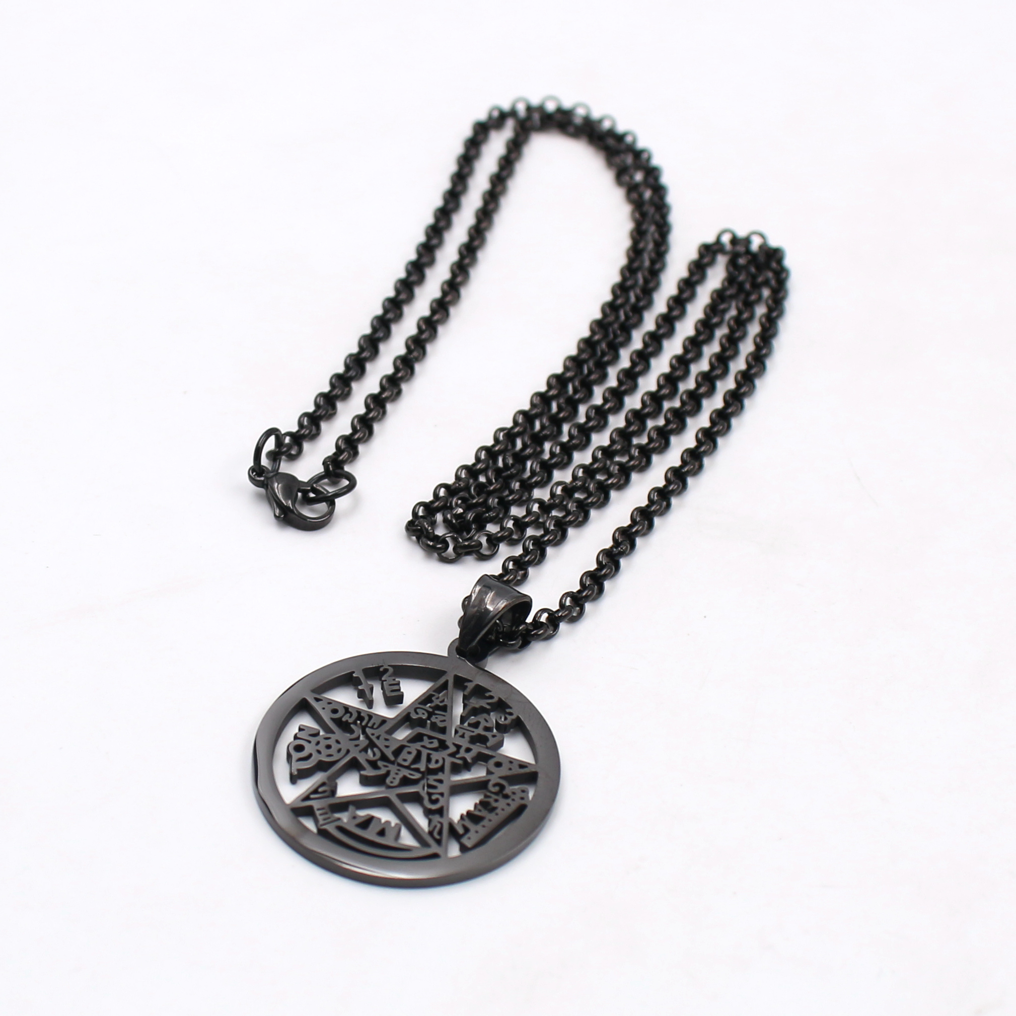 Choose Color Jewelry Stainless steel Gold silver black Religious Necklace rolo chain geometric pentagram Pendant Charms 32mm wide with chain