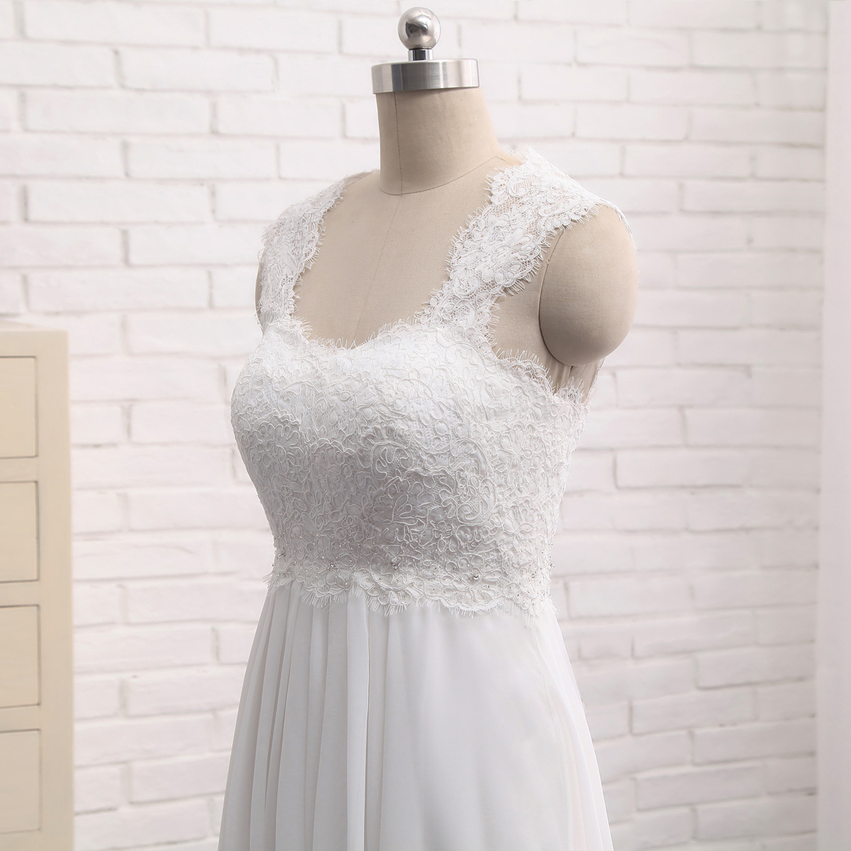 Wedding Dresses 2020 Bohemian Hippie Style Beach A-line Wedding Dress Plus Size Bridal Gowns Real Image White Lace Chiffon Boho Backless