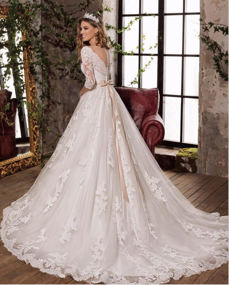 Elegant A-line V-neck Half Sleeve Tulle Wedding Dress Hollow Back Bow Sash Appliques Bridal Bride Gowns Court Train Robe De Mariage