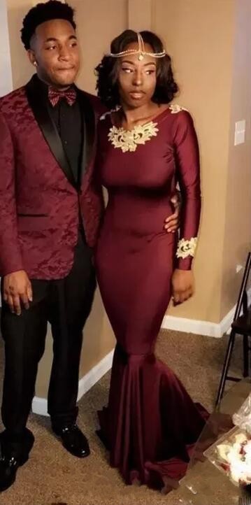 Sexy African Bury Prom Dresses Jewel Neck Long Sleeves Gold Lace Applique Black Girl Mermaid Plus Size Evening Party Gowns Vestidos