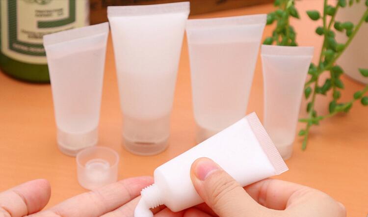 Empty lotion plastic soft tube for cosmetic skin care cream packaging,squeeze container bottles with flip cap
Empty lotion plastic soft tube for cosmetic skin care cream packaging,squeeze container bottles with flip cap