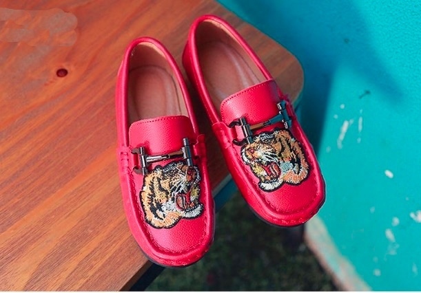 2018 New Genuine Leather Kids Sport Children's Shoes Boys Loafer Fashion Soft Children Shoes For Boys Girls Casual Flat Slip On Loafers