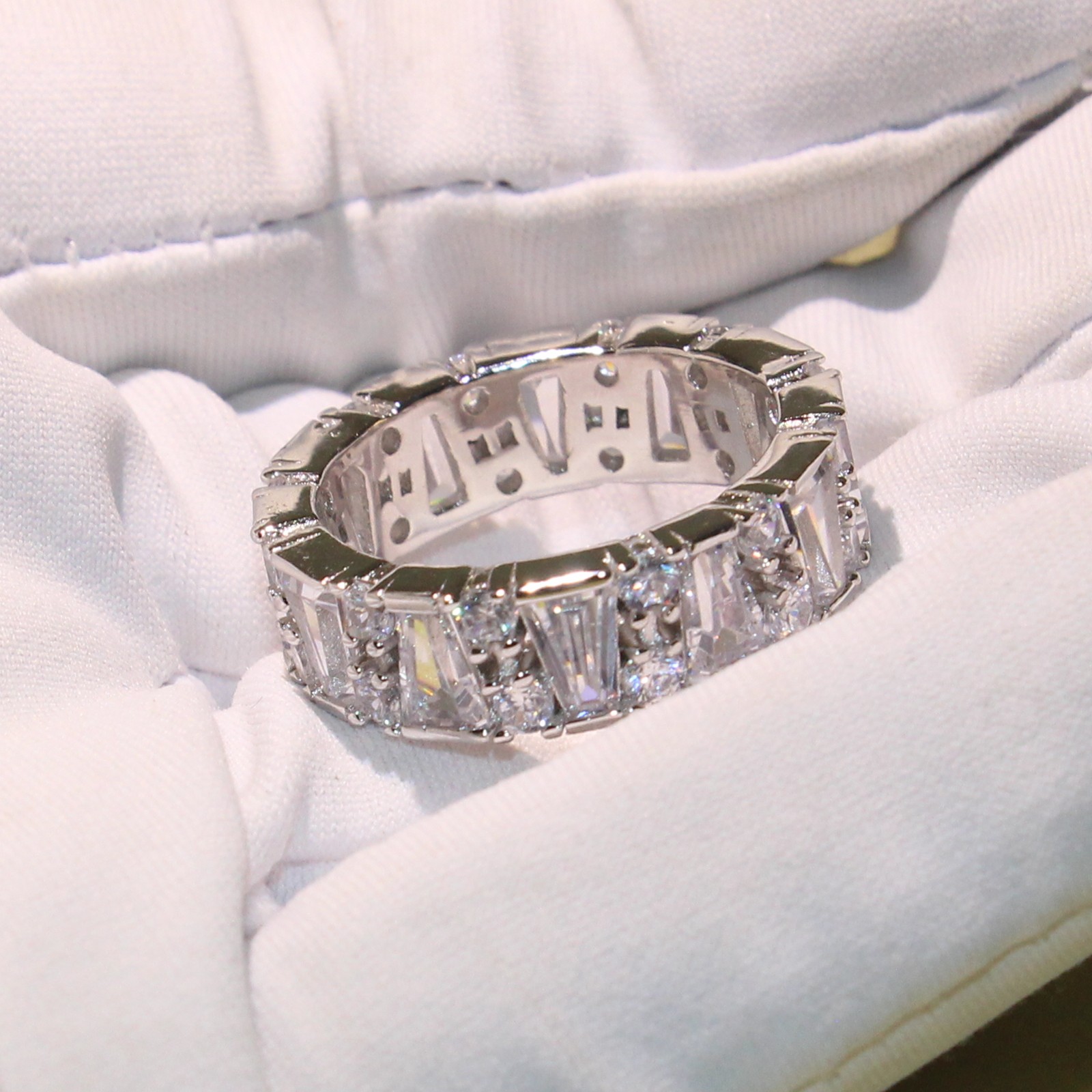 Victoria Wieck Sparkling Cute Infinity Luxury Jewelry 925 Sterling Silver T Princess Cut 5A Cubic Zirconia CZ Wedding Women Band Ring Gift