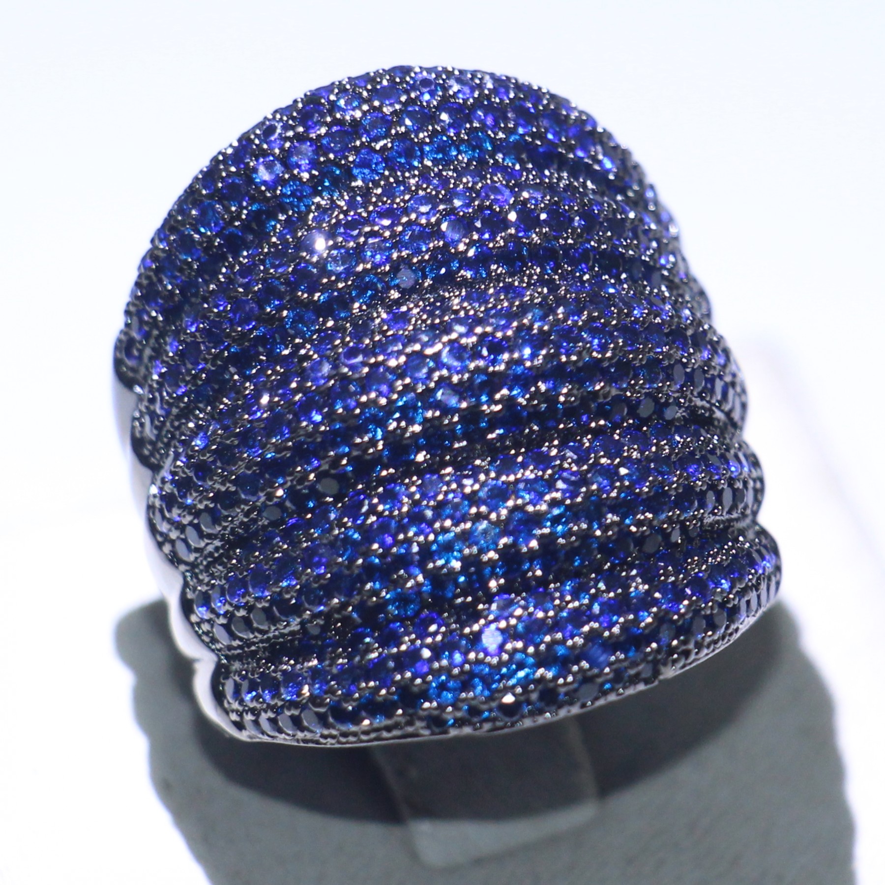 Size 5-11 Drop Shipping Finger Ring Luxury Jewelry 10KT Black Gold Fill Pave Blue Sapphire Gemstones Party Eternity Wedding Band Ring Gift