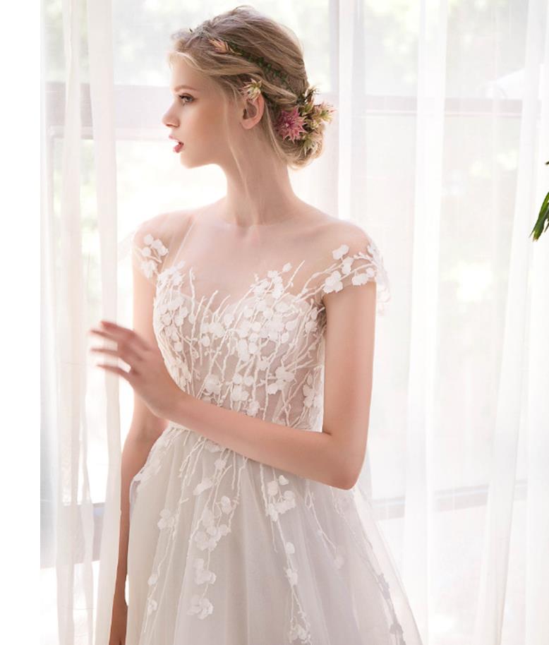2022 Ivory Tulle Short Sleeves Wedding Dress Sheer Neck Court Train 3d Flower Applique Backless Real Photos A-line Bridal Gowns Custom Made