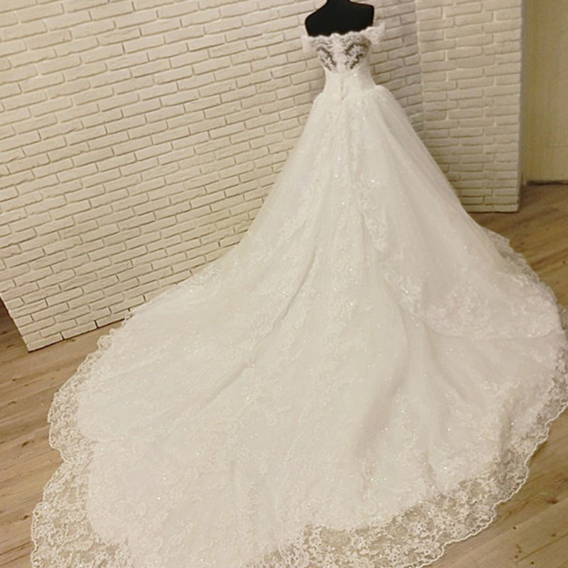 Vintage Lace Ball Gown Wedding Dress Off Shoulder Princess Arabic Arab Bride Bridal Dress Gowns Cathedral Train