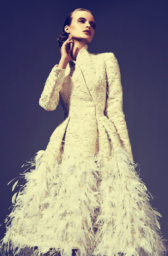 Evening dress Yousef aljasmi Kim kardashian Stand collar Feather Appliqued Almoda gianninaazar ZuhLair murad, Same with picture
Evening dress Yousef aljasmi Kim kardashian Stand collar Feather Appliqued Almoda gianninaazar ZuhLair murad, Same with picture