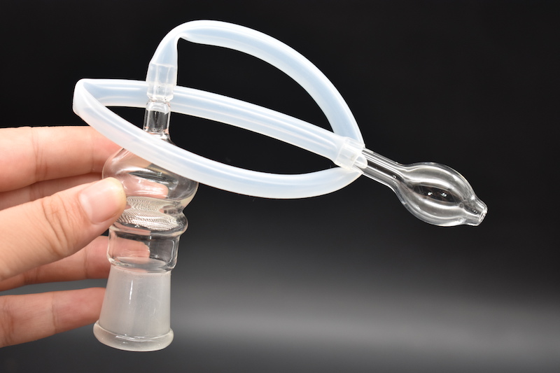 Cheap thick heady 18mm 19mm female Glass Vapor Whip Adapter 90 Degree Large glass adapter with screen and Hose for water bong
Cheap thick heady 18mm 19mm female Glass Vapor Whip Adapter 90 Degree Large glass adapter with screen and Hose for water bong